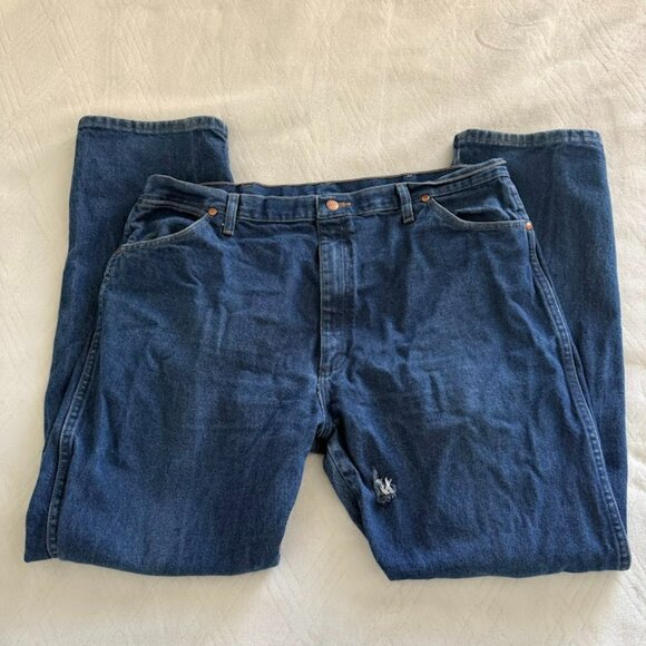 Wrangler Jeans Mens 42x32 Damaged 13MWZPW Straight Leg Western Denim Pants - Picture 1 of 8